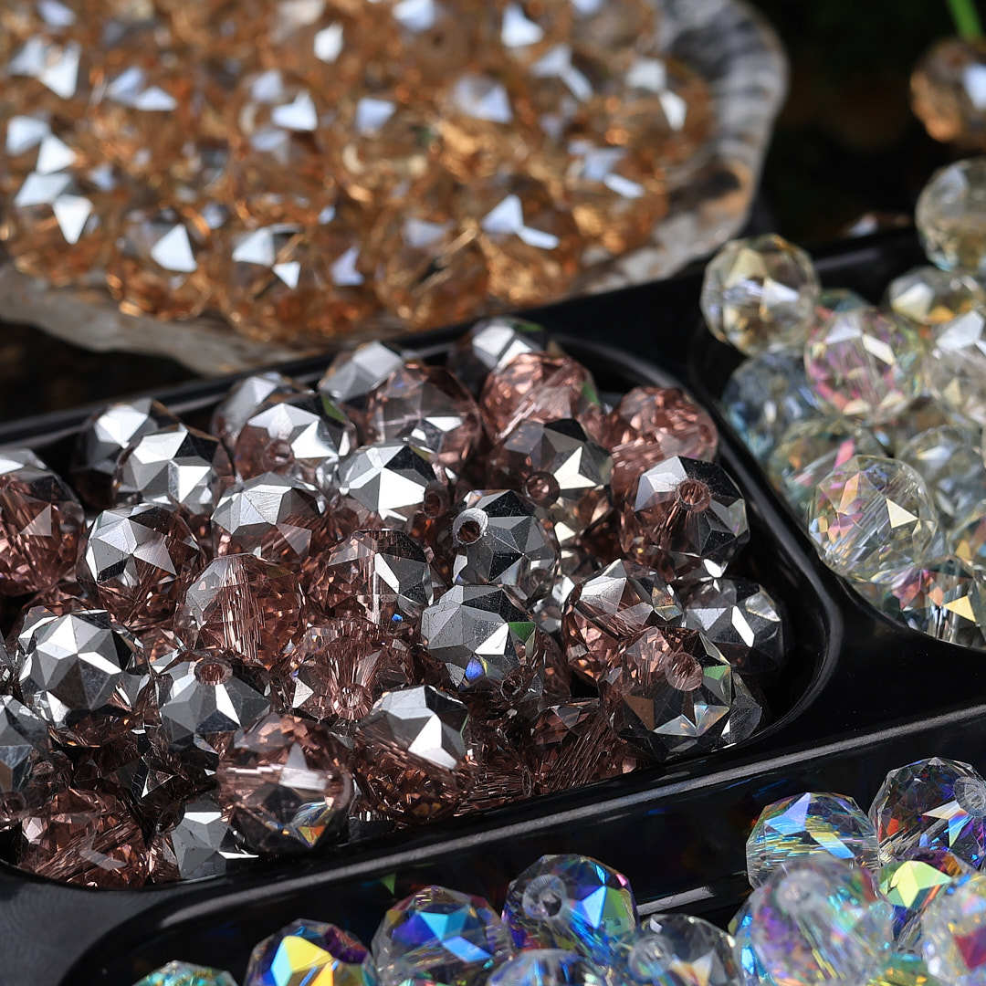 Colorful glittering faceted flower ball crystal glass beads