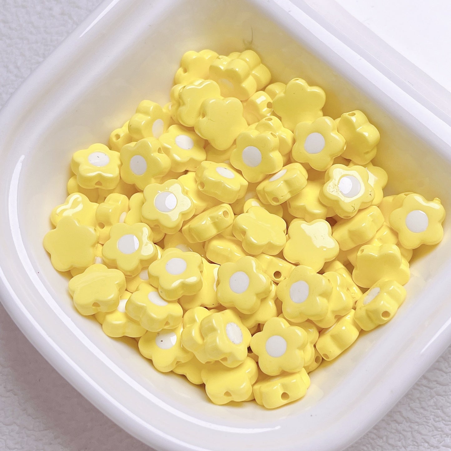 5 Pcs Cute Acrylic Beads Small Flower
