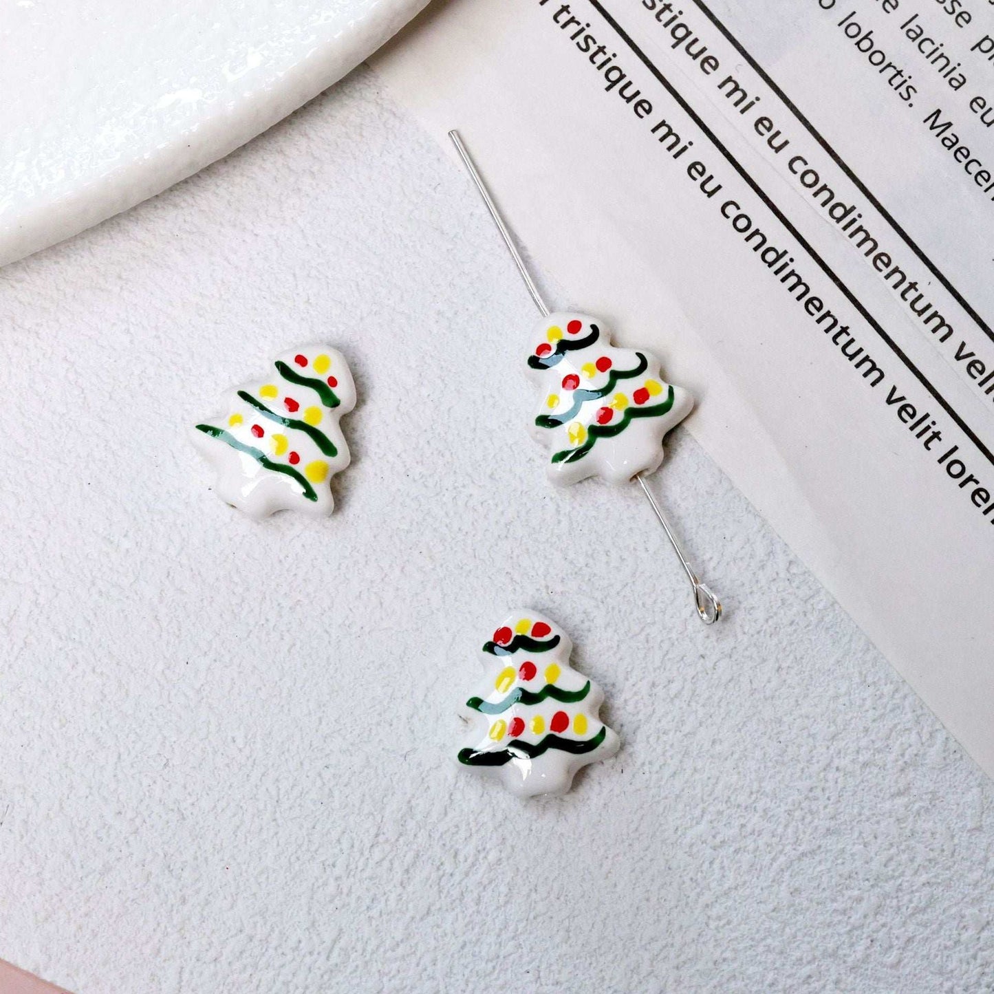 Summer Cute Hand-Painted Ceramic Beads Cartoon Christmas Tree