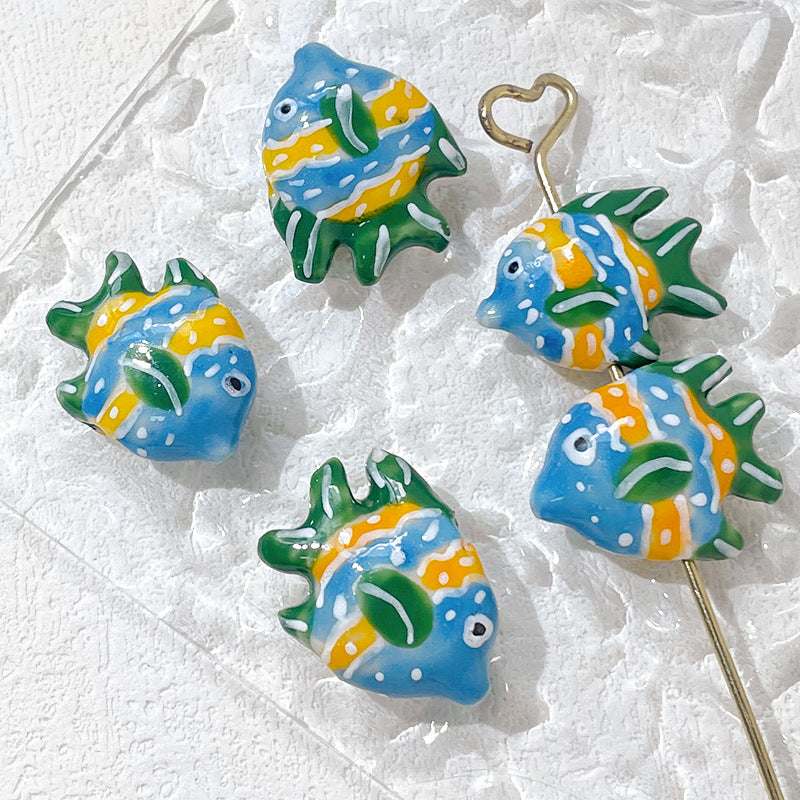 1PCS Colorful Hand-painted Fish Ceramic Tropical Fish Beads