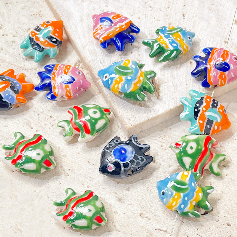 1PCS Colorful Hand-painted Fish Ceramic Tropical Fish Beads