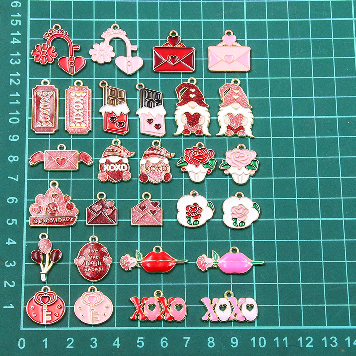 charms' size