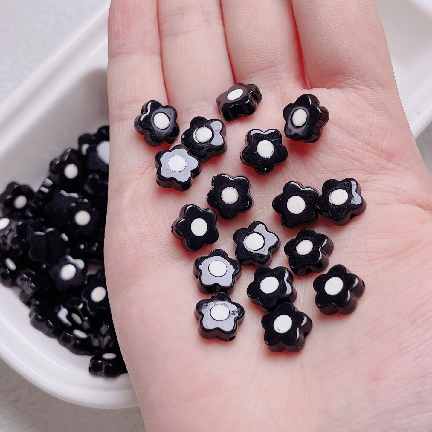 5 Pcs Cute Acrylic Beads Small Flower