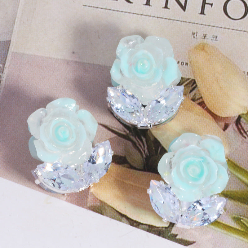 Transparent texture gradient color rose flower ball