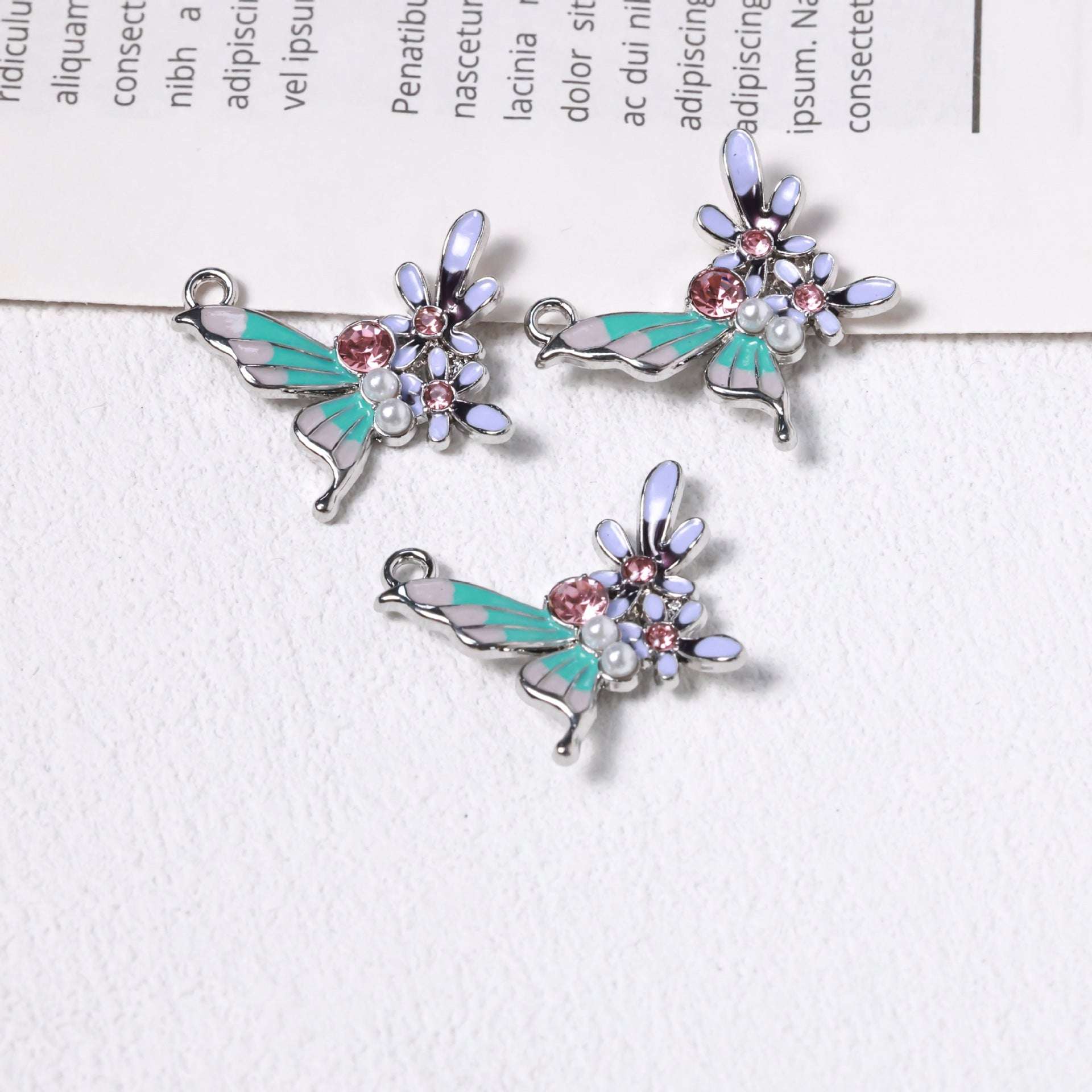 Elegant Diamond-Studded Pearl Oil-Drip Butterfly