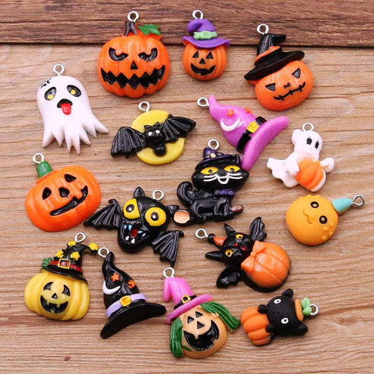 10 DIY Resin Accessories Halloween Charm Cartoon Pumpkin Hat Bat Skull Pendant Ornaments