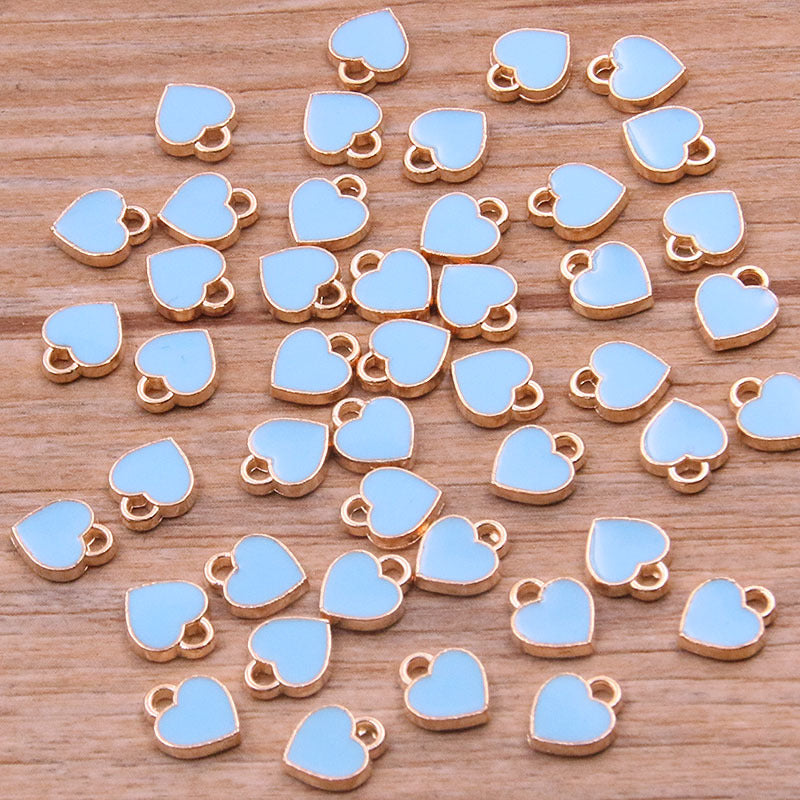 10色 6*8mm ミニハートペンダント KC ゴールドドロップチャームペンダント ジュエリーバッグ ネイルアクセサリー