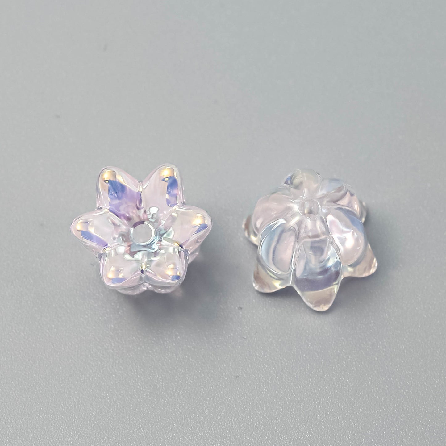 12mmのプラスチック製ユリの花形のビーズ