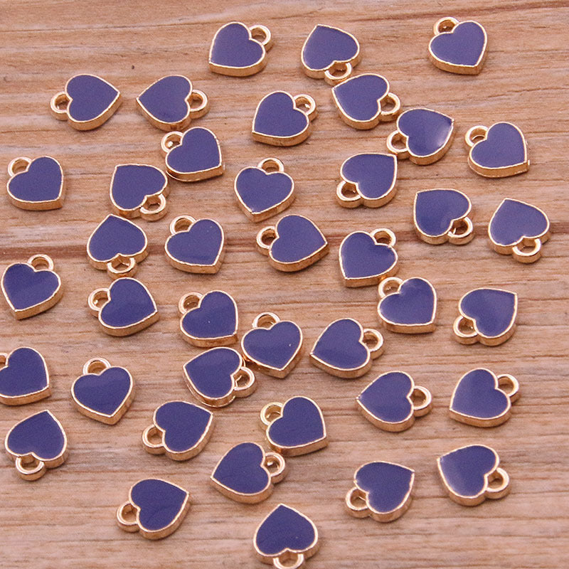 10色 6*8mm ミニハートペンダント KC ゴールドドロップチャームペンダント ジュエリーバッグ ネイルアクセサリー