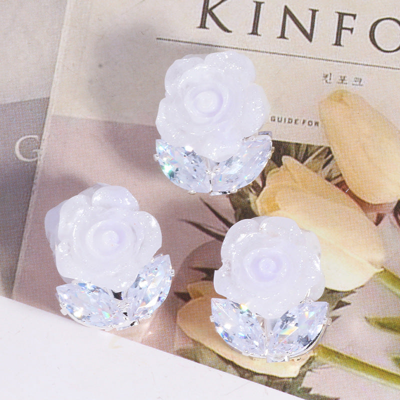 Transparent texture gradient color rose flower ball