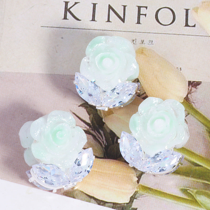 Transparent texture gradient color rose flower ball